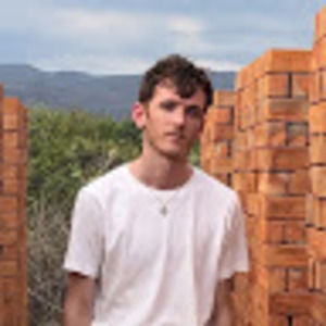 Meet your Posher, Bennet